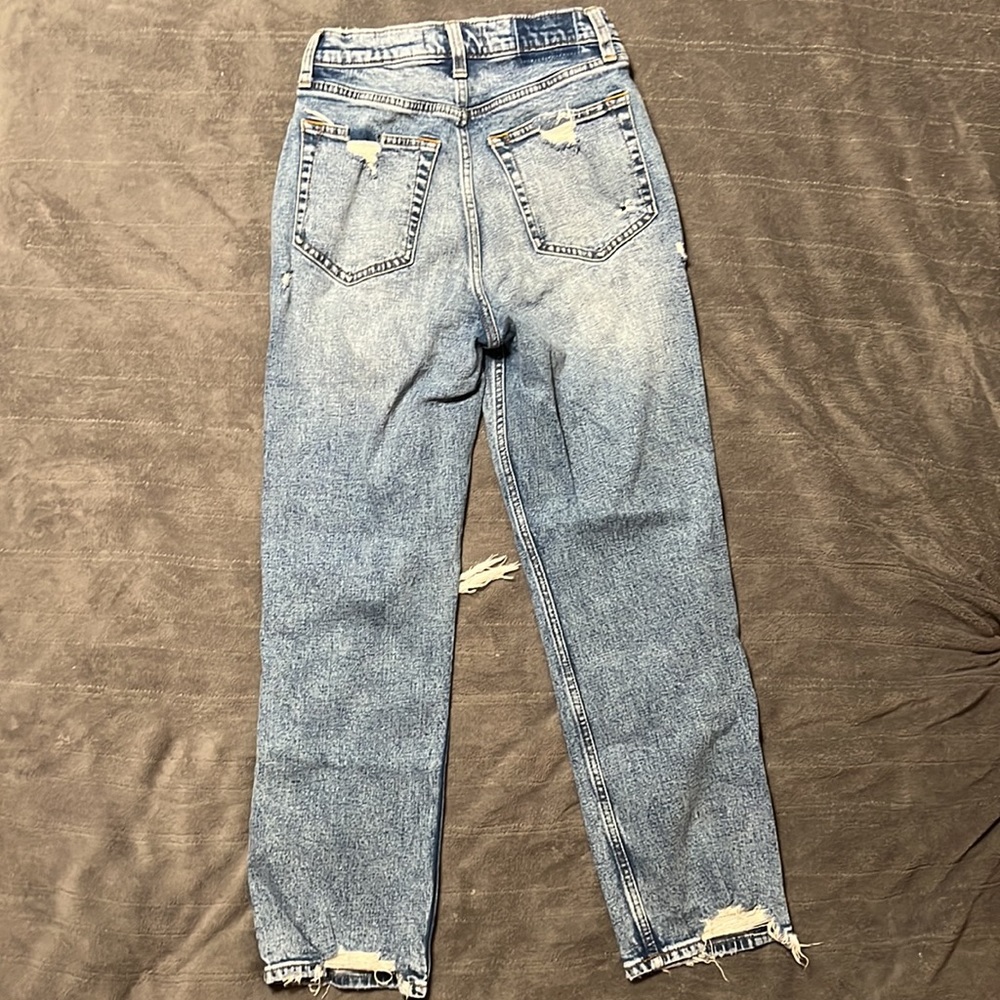 Abercrombie Ultra High Rise Jeans - Picture 2 of 2